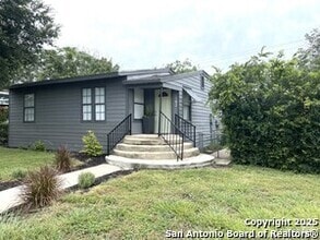 Building Photo - 102 Colton Dr