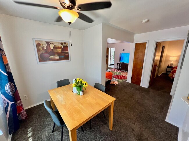 Building Photo - 758 Wilbud Dr