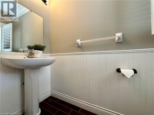 Building Photo - 153 Sims Estate Dr