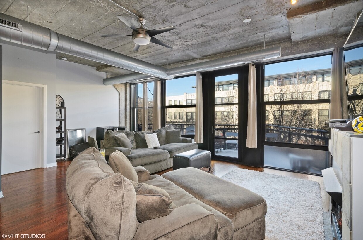 Primary Photo - 1000 W 15th St
