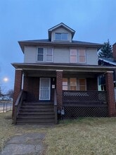 Building Photo - 12303 Cloverlawn Ave
