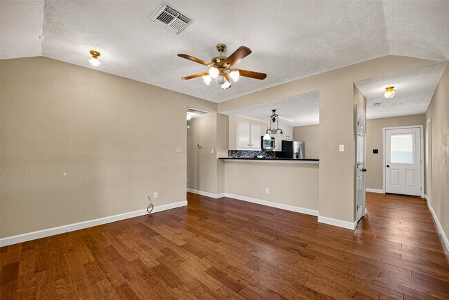 Foto del edificio - 2914 County Rd 855B