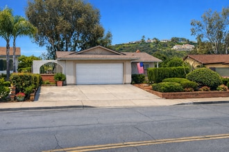 Building Photo - 6545 Oakridge Rd