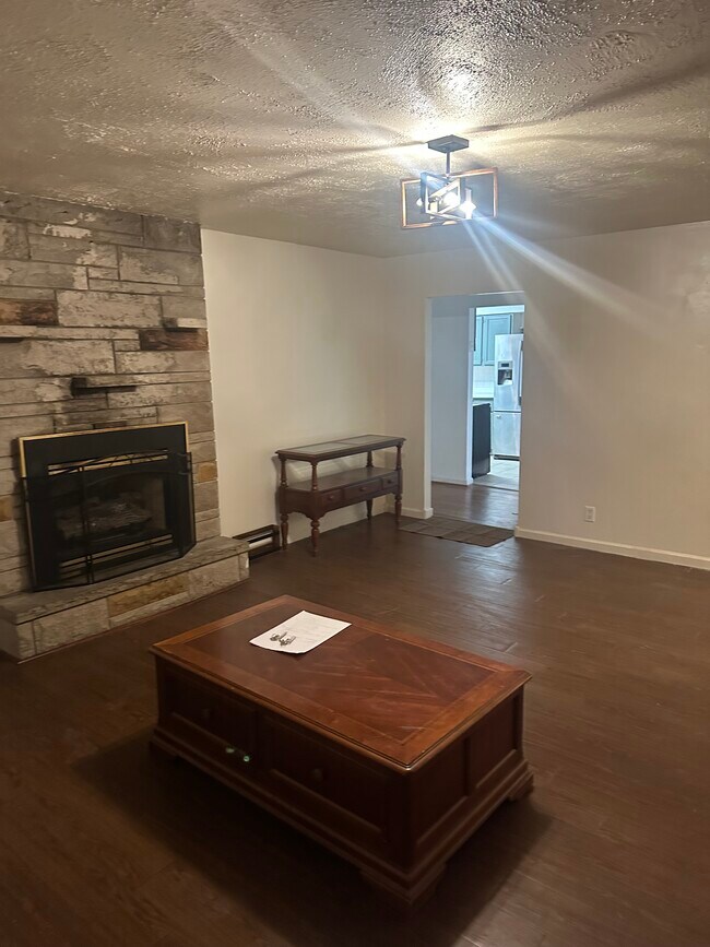 Foto del edificio - 6609 E 42nd St