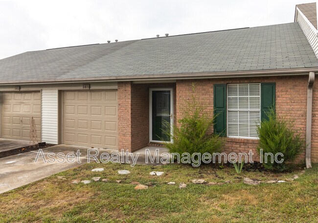 Foto del edificio - 385 Hawthorne Oaks Way