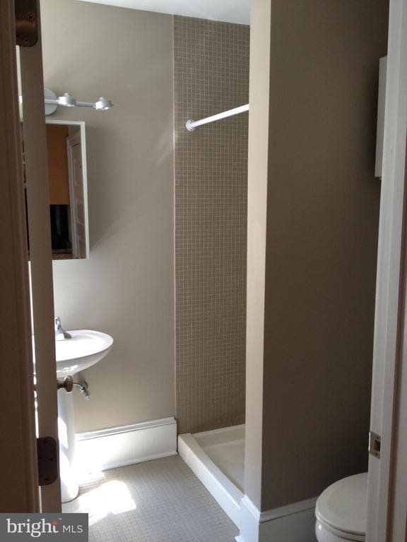 Foto del edificio - 324 S Juniper St