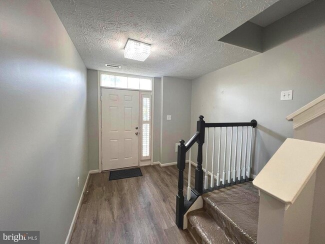 Building Photo - 7027 Cradlerock Farm Ct