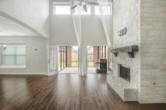 Building Photo - 7238 Thelfor Ct