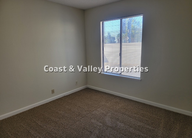 Building Photo - Beautiful Salinas Home for RENT!!!