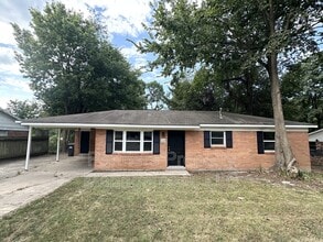 Building Photo - 2409 Cottonwood Pl