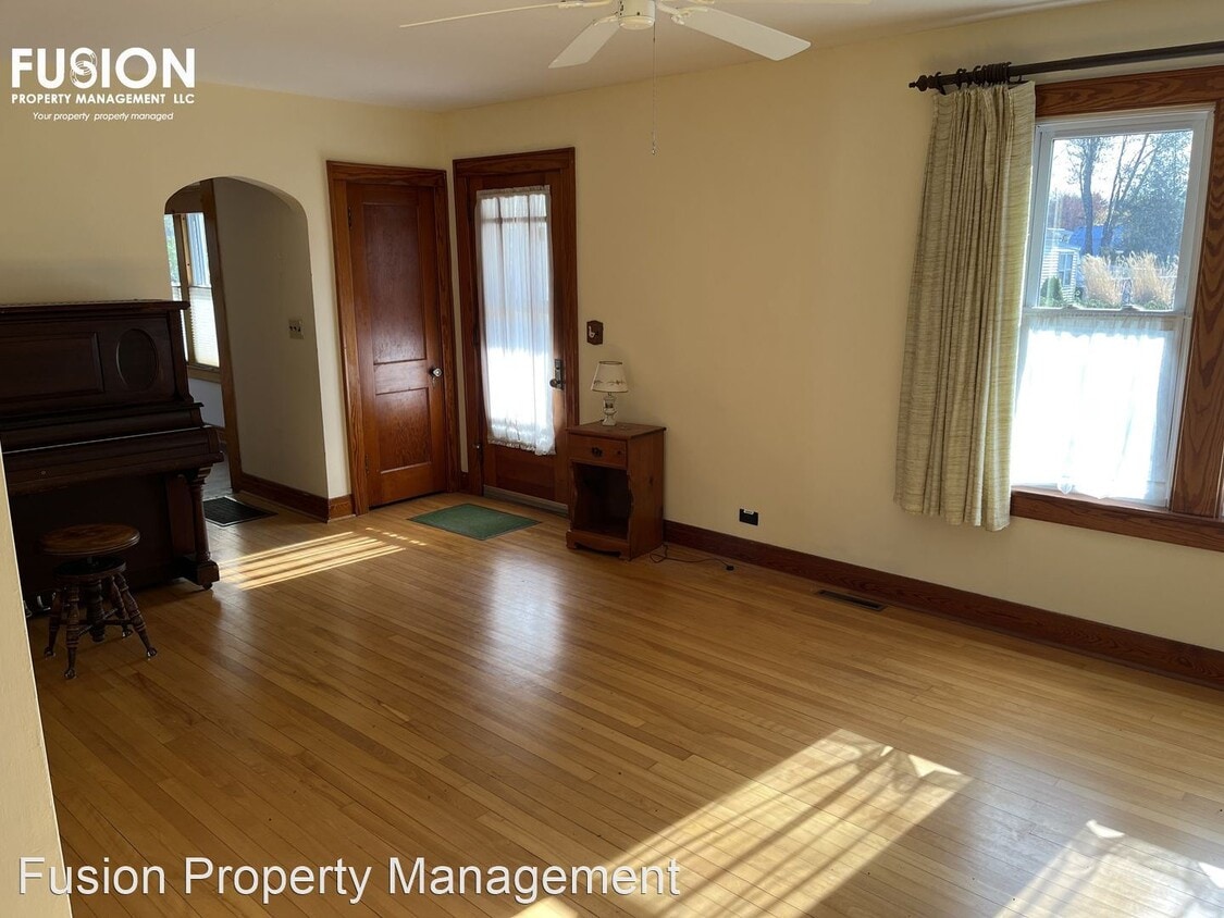 Primary Photo - 3 br, 1.5 bath House - 138 Hinesburg Road