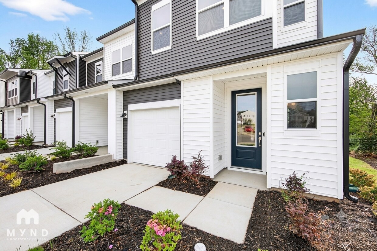 Building Photo - 6057 Longar Ln