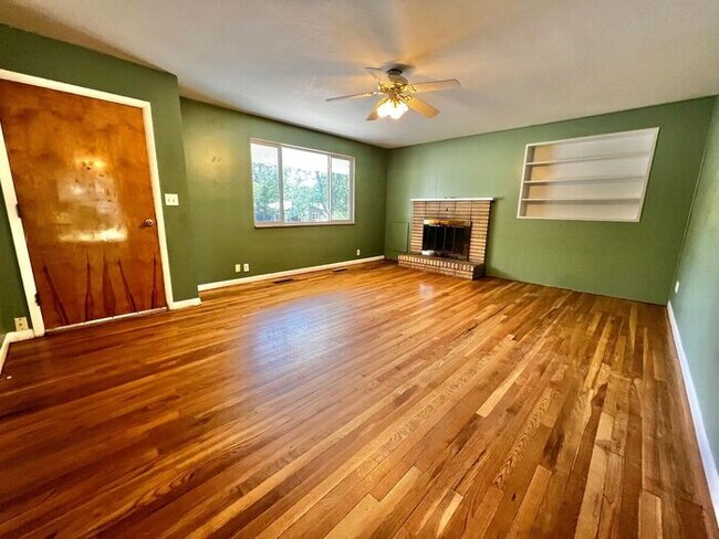 Building Photo - Spacious ranch-style home in Western Fort ...