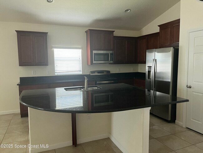 Foto del edificio - 1343 Musgrass Cir