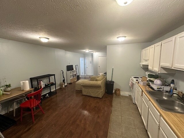 Foto del edificio - 335 W State St