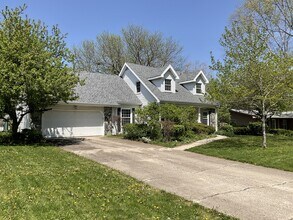 Building Photo - 3715 Marigold Dr