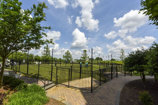 Building Photo - The Mill at Westside