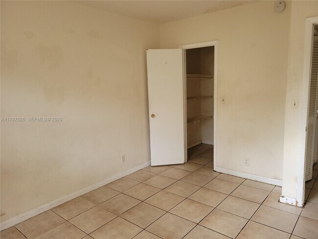 Building Photo - 8704 NW 35th St