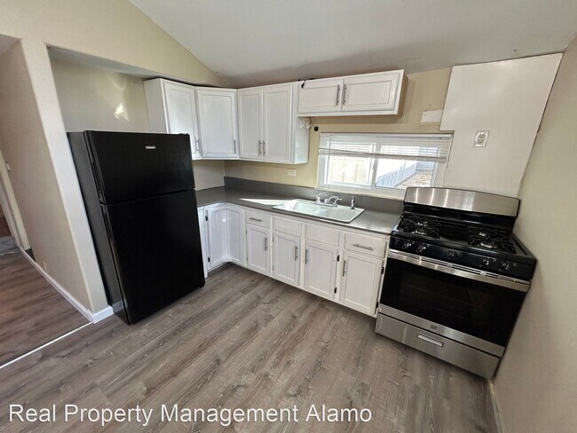 Foto del edificio - 1 br, 1 bath House - 1000 Kayton Avenue