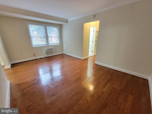 Foto del edificio - 922 S Washington St