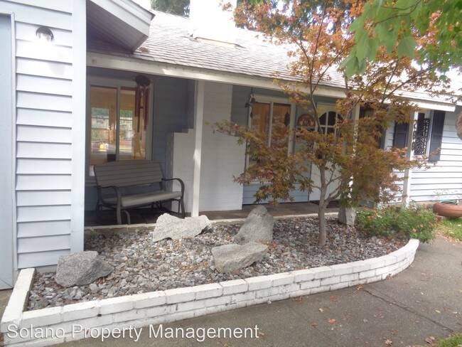 Building Photo - 4 br, 2 bath House - 288 Cherry St.