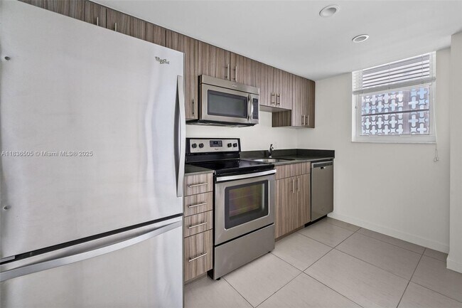 Foto del edificio - 910 West Ave