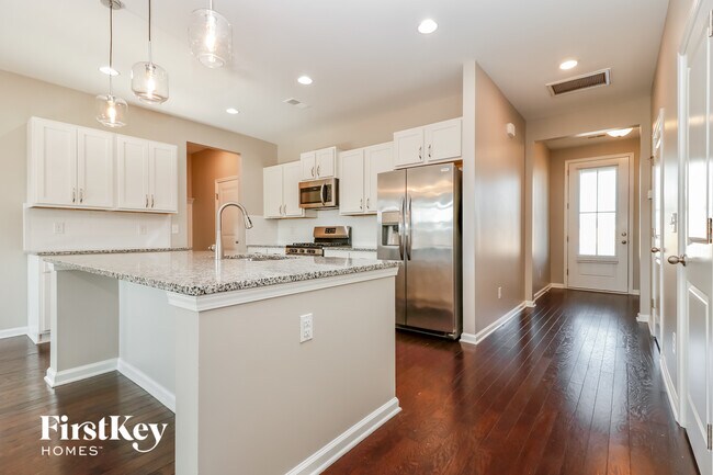 Building Photo - 315 Celestial Blvd