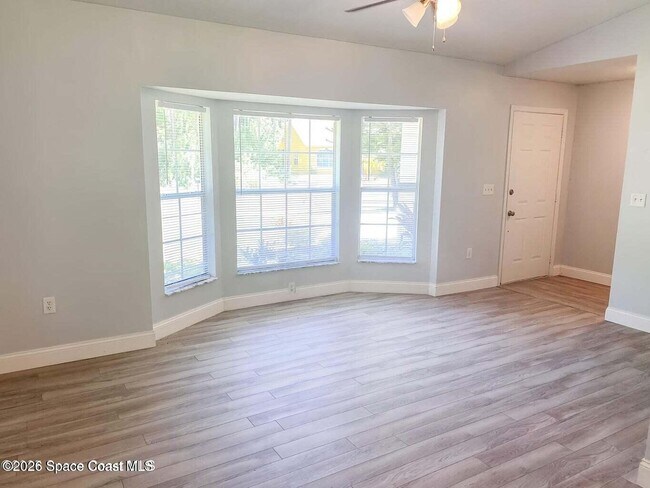 Foto del edificio - 544 Plumbago Rd NW