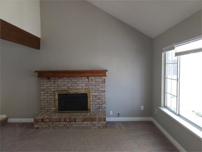 Foto del edificio - Three Bedroom Home Available For Rent in Niwot