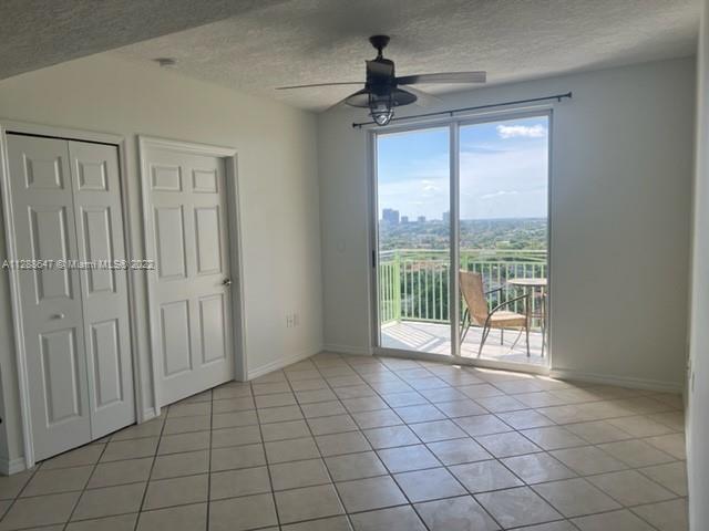 Foto del edificio - 3500 Coral Way