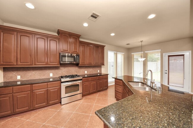 Foto del edificio - 26515 Becker Pines Ln