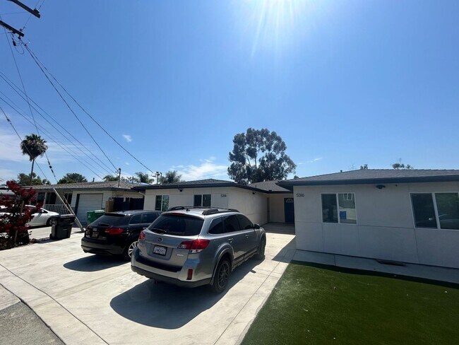 Building Photo - 4BD/2BA on West Falls!