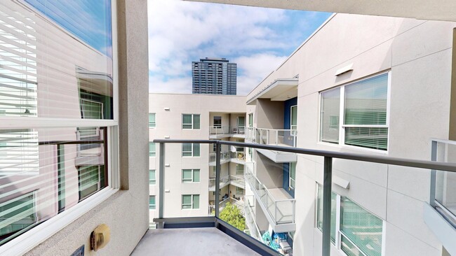 Interior Photo - 13th & Market