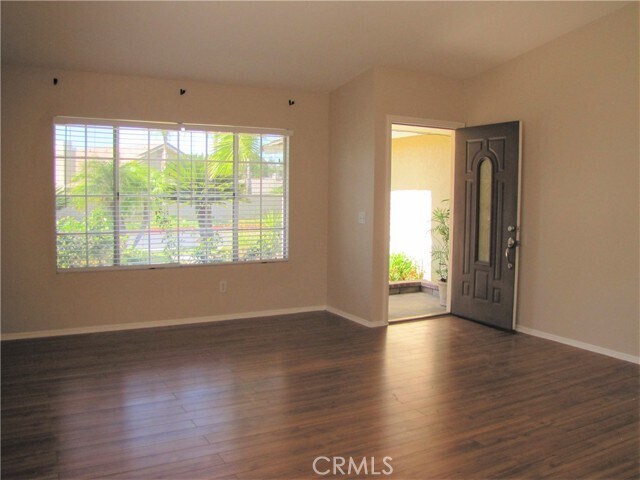 Building Photo - 1069 Viewpoint St