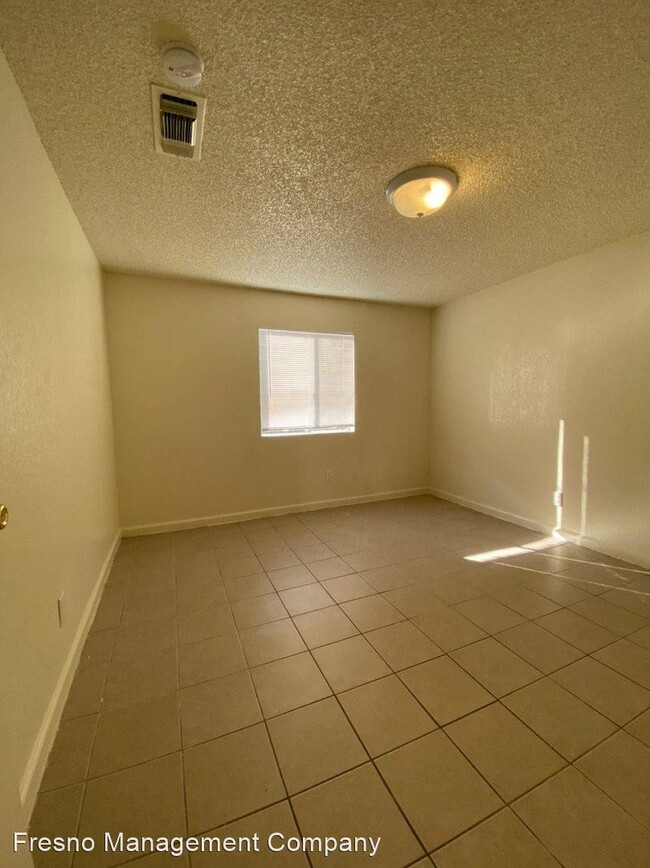 Building Photo - 4420-4422 E Sierra Madre Ave