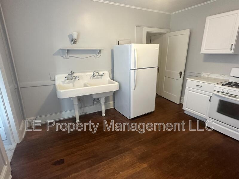 225 W Main St Unit 4, New Britain, CT 06052 Condo for Rent in New