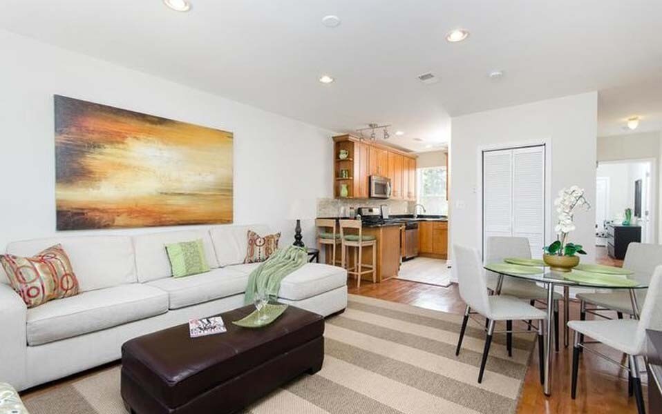 Foto principal - 326 14th Pl NE