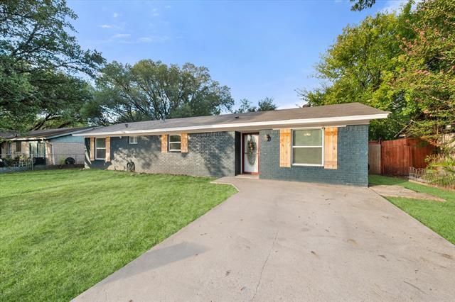 Building Photo - 3514 Kings Cir