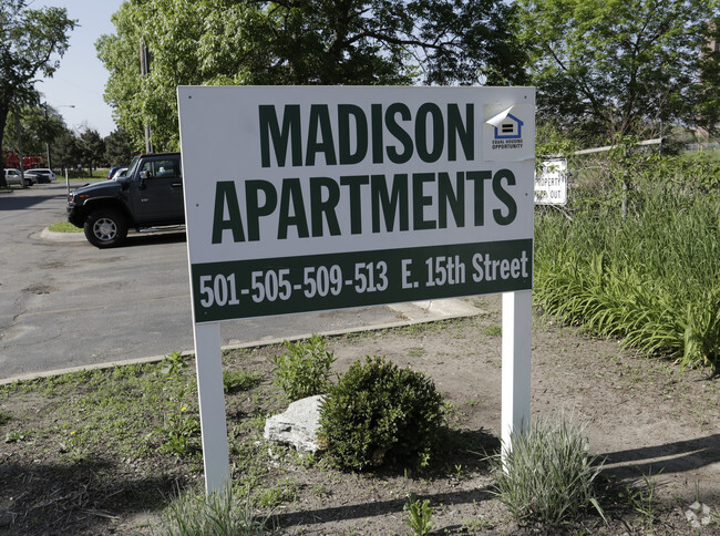 Foto del edificio - Madison Apartments