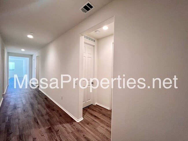 Building Photo - 12417 Pinos Verde Ln