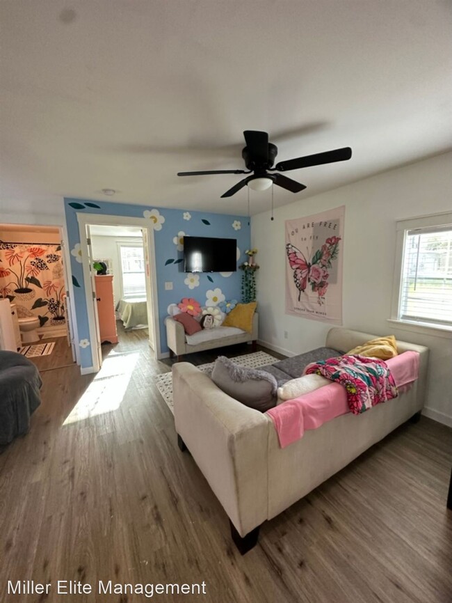 Building Photo - 1 br, 1 bath House - 95348 Catatlina Dr