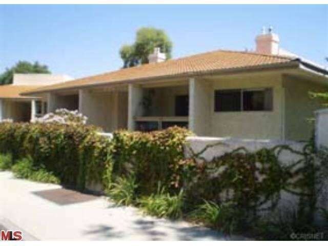 exterior of the building - 4708 Park Granada Park