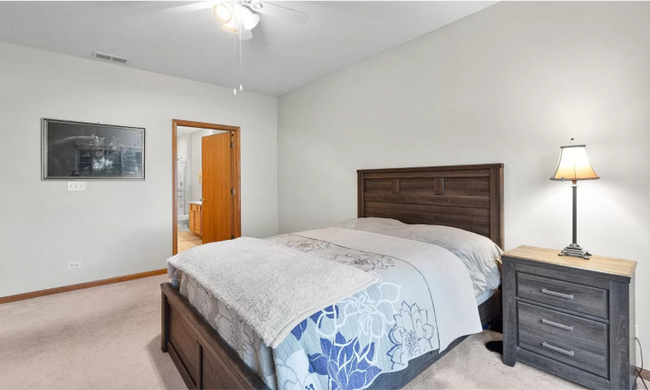 Foto del edificio - 2123 Vanderbilt Dr