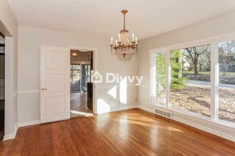 Foto del edificio - 2343 Ridgewood Road