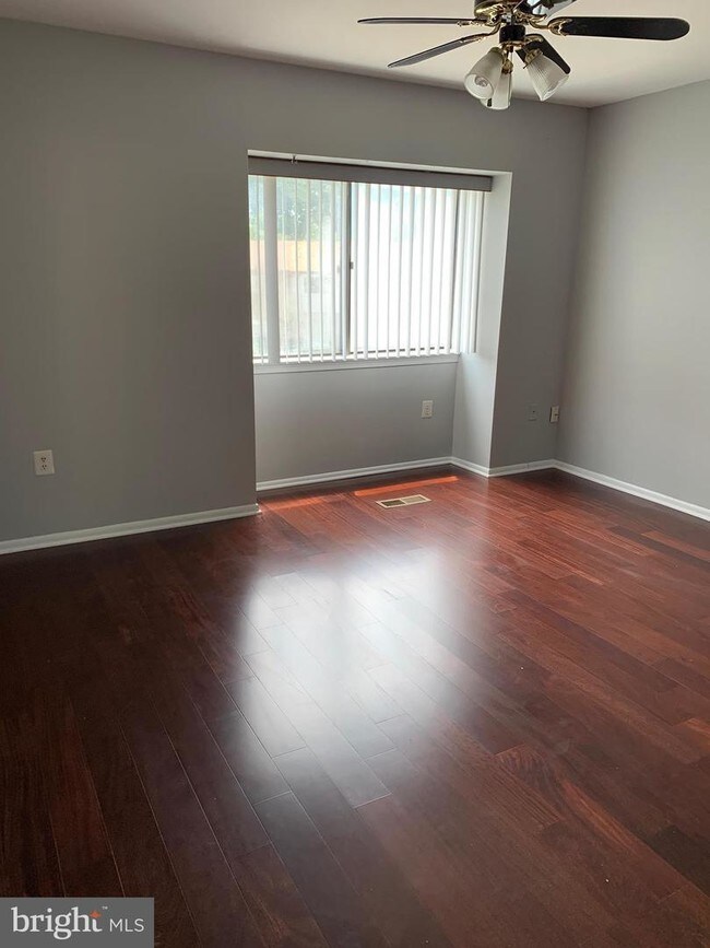Building Photo - 6500 Woodgreen Cir