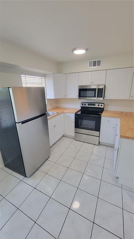 Building Photo - 308 Avanda Ct