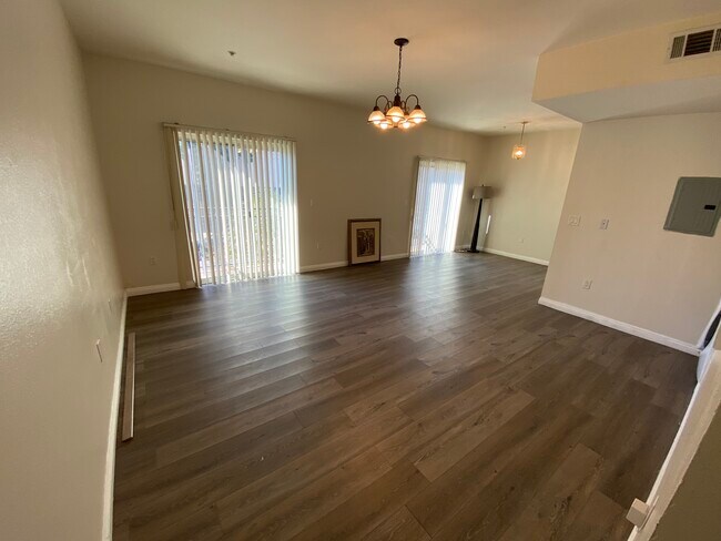Living Room - 14655 Vanowen St