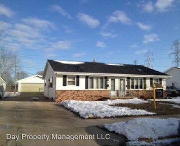Foto principal - 1200 E Sylvan Ave
