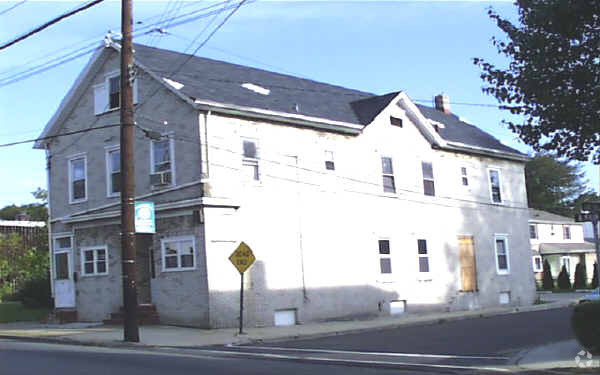 Primary Photo - 155 N Main St