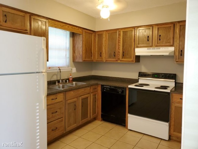 Building Photo - 3 br, 1.5 bath House - 3115 Sandlin Road